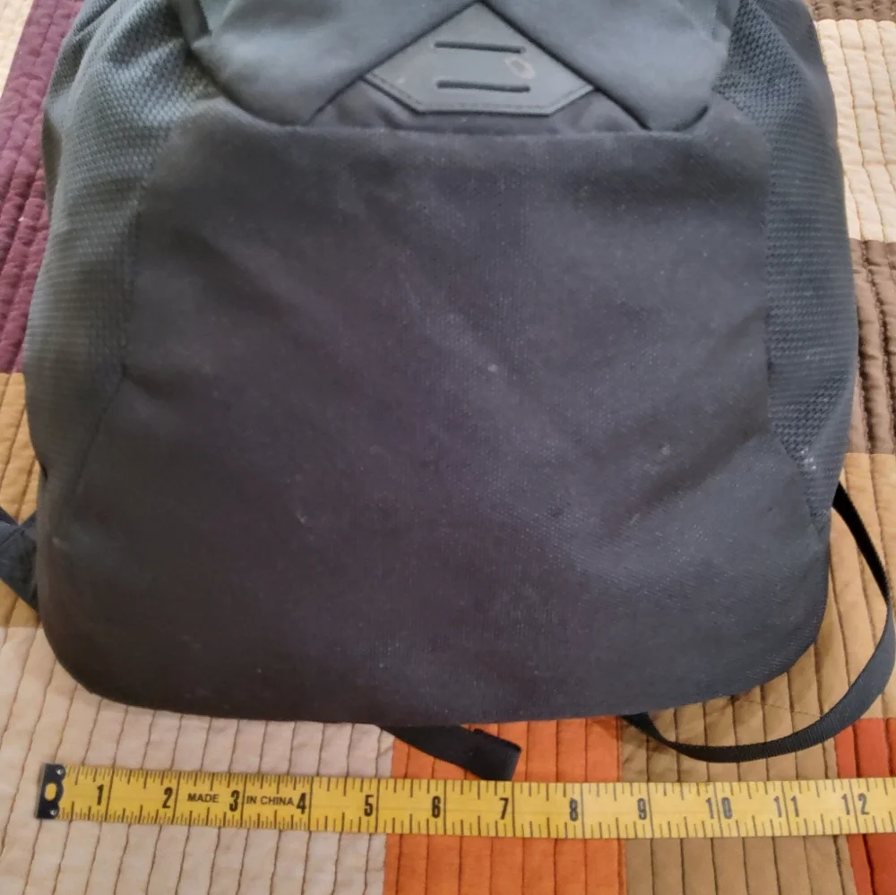 The North Face Vault Black Backpack